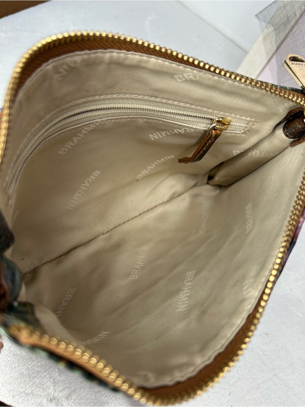Brahmin Daisy Wristlet Clutch -Mystical Ombre - Picture 5 of 9